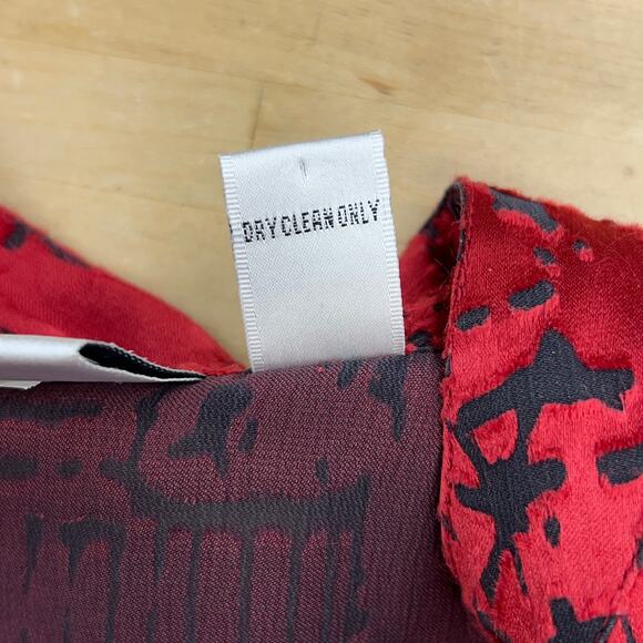 Chicos Design Womens Size 0 US 4 Top Silk Blend Burnout Shirt Button Front Red - Picture 13 of 14